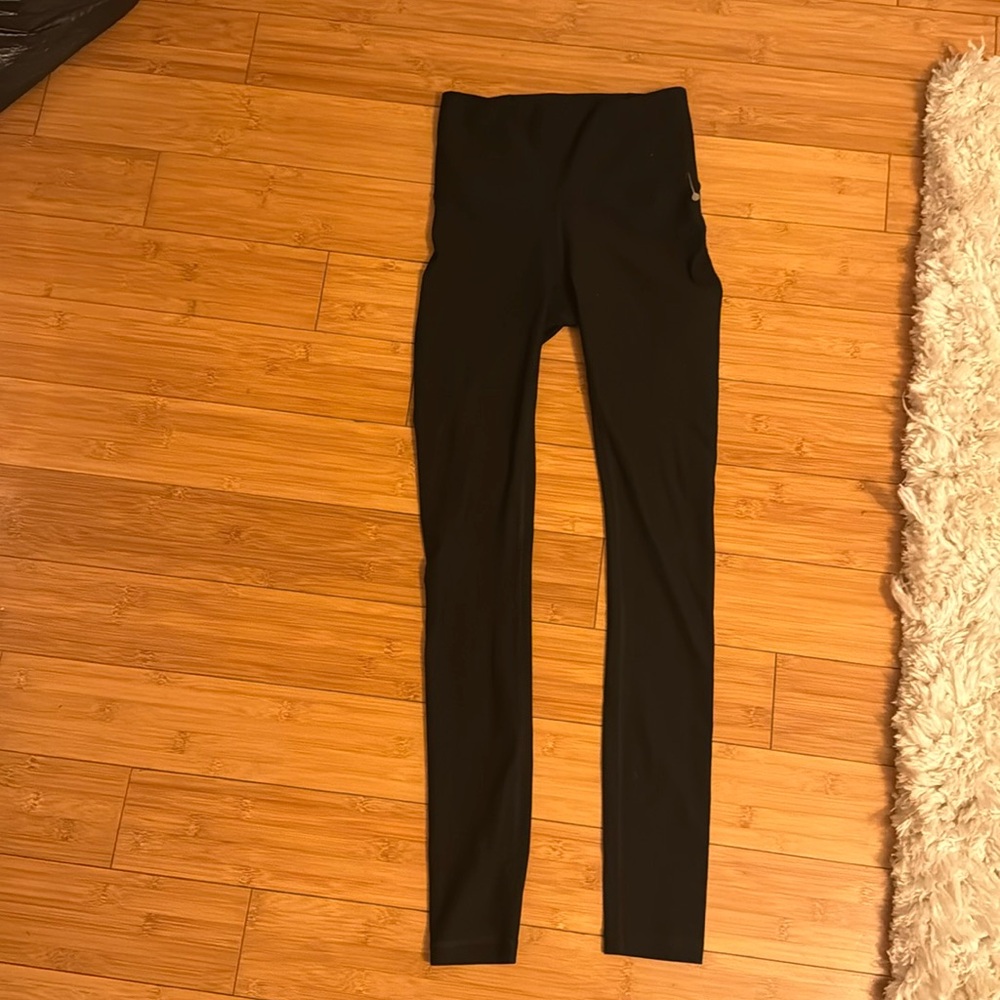 Black Lululemon high rise leggings